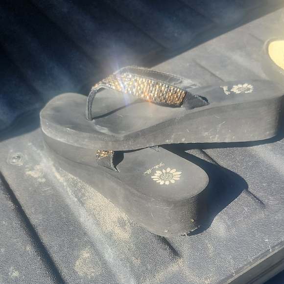 Yellow Box Black Sandals with Gold Accents - Picture 1 of 1